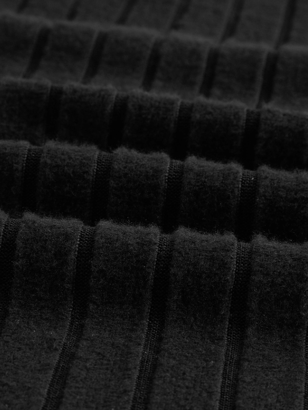 חצאית יומיומית בגוון אפור בהיר